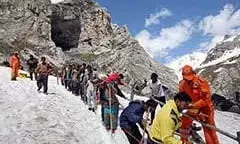 Amarnath Yatra Suspended from Jammu on July 17 Due to Heavy Rainfall; Pilgrims Escorted from Base Camps