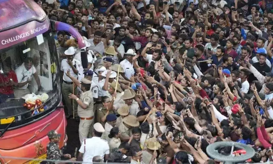 Karnataka Government Blames RCB for Bengaluru Stampede After IPL 2025 Victory; Virat Kohli Video Mentioned in Report