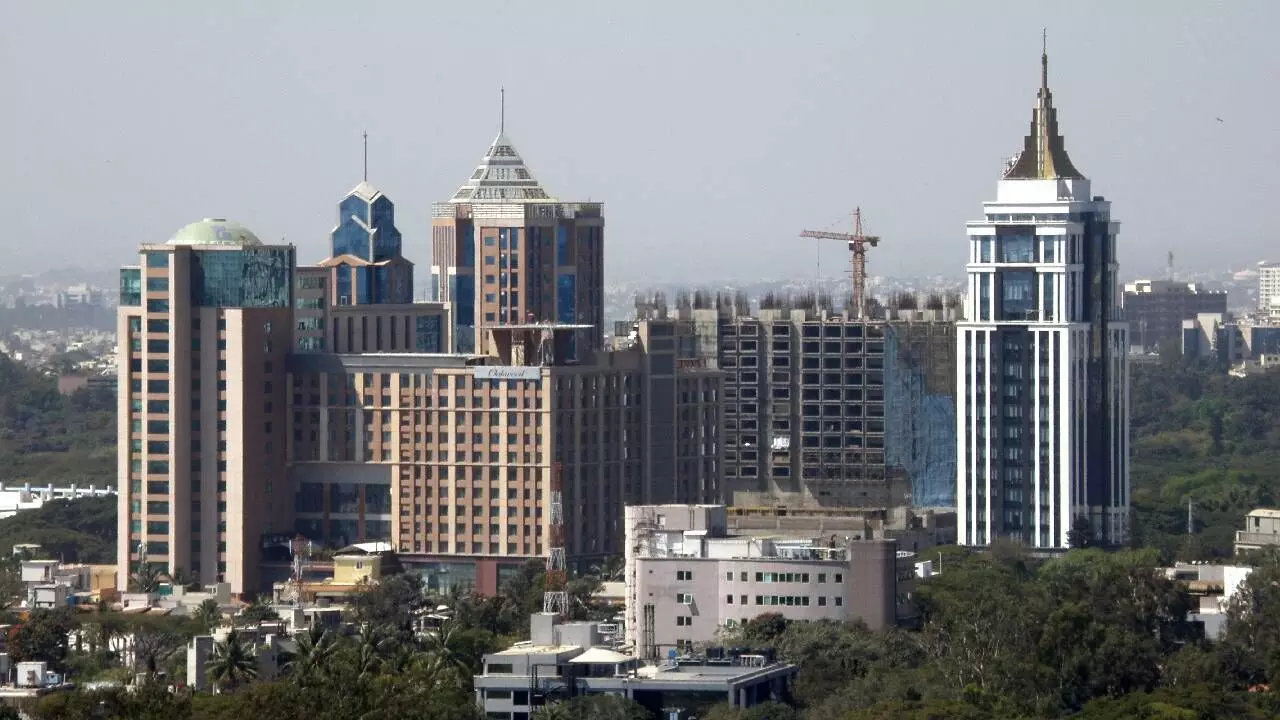 Bengaluru Tenant Complains After Landlord’s Micro‑Management Texts Go Viral—Internet Sides with Landlord Bengaluru Tenant Complains After Landlord’s Micro‑Management Texts Go Viral—Internet Sides with Landlord