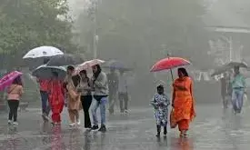 Karnataka Declares School Holiday in Multiple Districts Amid Heavy Rainfall Karnataka Declares School Holiday in Multiple Districts Amid Heavy Rainfall