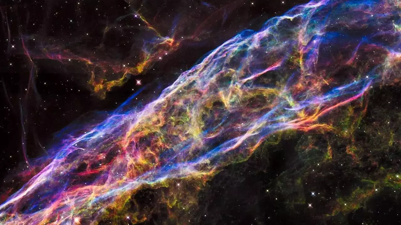 10 Breathtaking Hubble Space Telescope Images That Make Perfect Phone Wallpapers