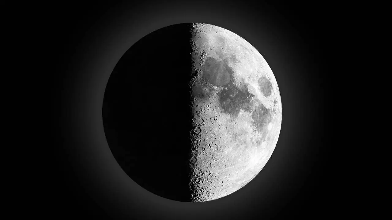Waning Crescent Moon Tonight: Only 7% Illumination on July 22, 2025 Waning Crescent Moon Tonight: Only 7% Illumination on July 22, 2025