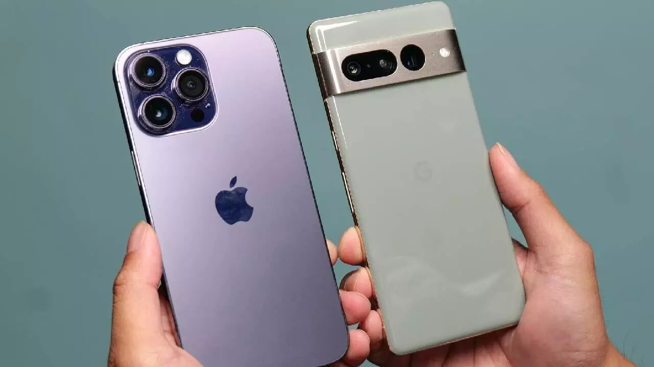 Google Pixel 10 Pro XL vs Apple iPhone 17 Pro Max: Release Dates, India Prices, Specs & Camera Faceoff Google Pixel 10 Pro XL vs Apple iPhone 17 Pro Max: Release Dates, India Prices, Specs & Camera Faceoff