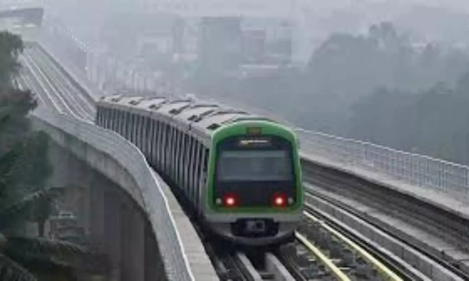 Seeks Centre’s nod for Visakha, Vijayawada metro rail