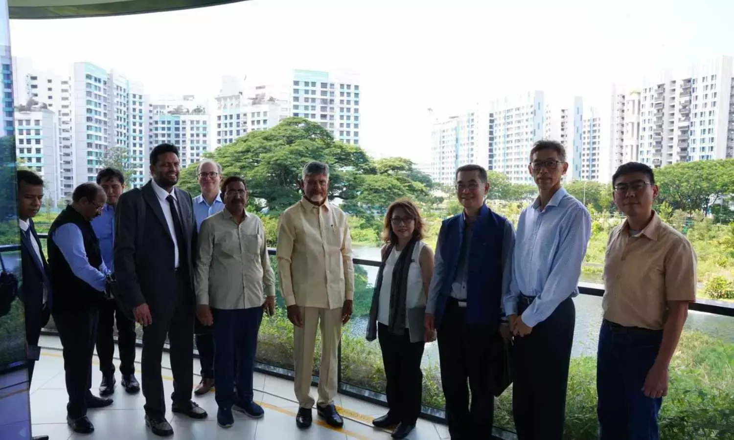 Singapore keen to collaborate in housing and subsea cable sectors in AP