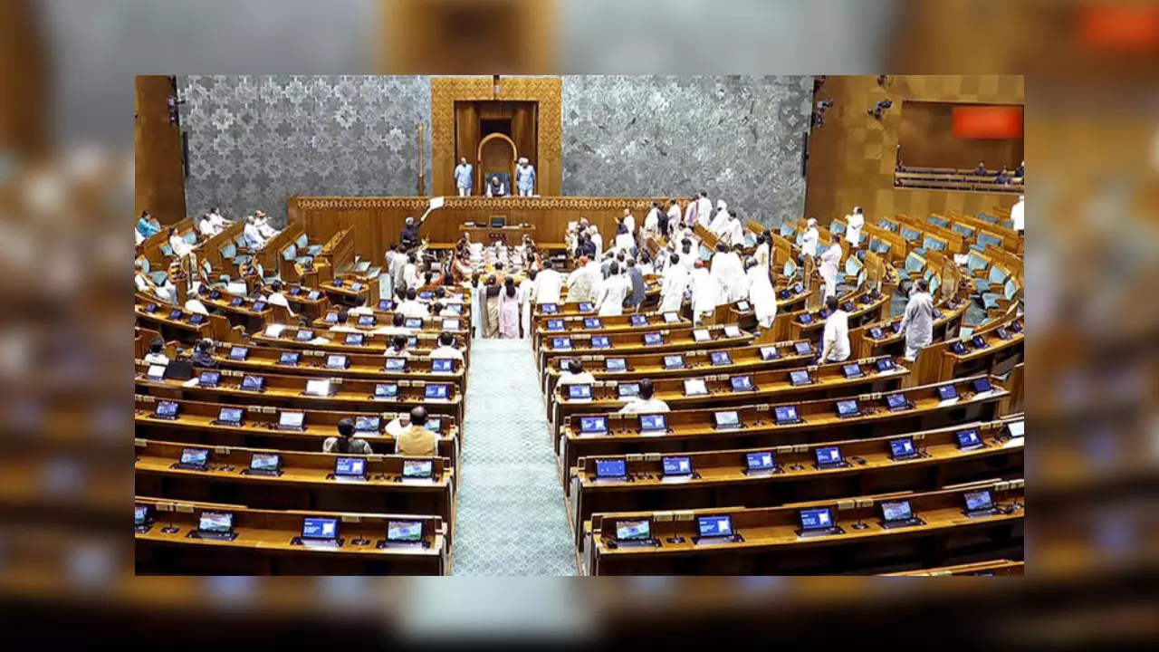 Parliament Debate Heats Up Over Pahalgam Attack and ‘Operation Sindoor’; PM Modi Responds to Opposition