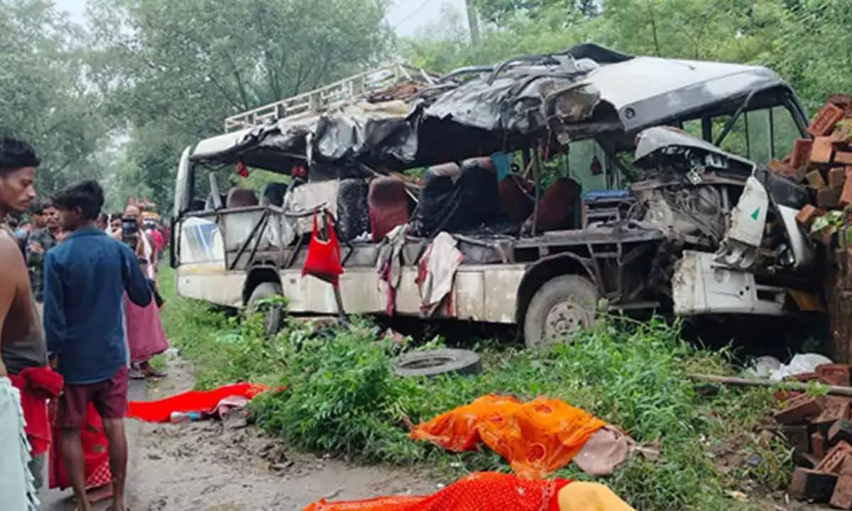 Jharkhand Bus Crash: 5 Kanwariyas Dead, Many Injured in Deoghar
