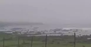 Tsunami Alerts Issued for US, Japan, Philippines After Massive 8.8-Magnitude Earthquake Strikes Russia Tsunami Alerts Issued for US, Japan, Philippines After Massive 8.8-Magnitude Earthquake Strikes Russia
