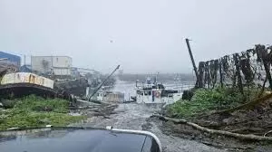 Russia Earthquake, Tsunami LIVE: 8.8 Quake Triggers Tsunami Waves in Hawaii, Alaska; Alerts Issued in China, Peru, Japan Russia Earthquake, Tsunami LIVE: 8.8 Quake Triggers Tsunami Waves in Hawaii, Alaska; Alerts Issued in China, Peru, Japan