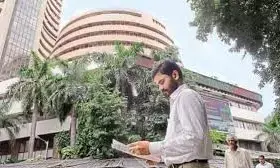 Stock Market Today: Sensex Falls 296 Points, Nifty Below 24,800 Amid US Tariff Threats; Tata Steel, Sun Pharma Lead Losses Stock Market Today: Sensex Falls 296 Points, Nifty Below 24,800 Amid US Tariff Threats; Tata Steel, Sun Pharma Lead Losses