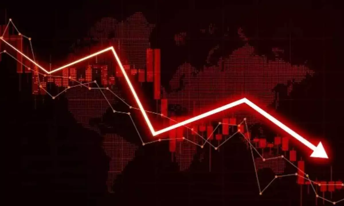 Indian Stock Market Opens in Red Amid US Tariff Concerns; Analysts Advise Caution