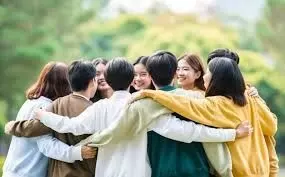 Happy Friendship Day 2025: 100+ Heartfelt, Witty, and Funny Wishes, Messages, Quotes & Status to Share with Your Friends Happy Friendship Day 2025: 100+ Heartfelt, Witty, and Funny Wishes, Messages, Quotes & Status to Share with Your Friends