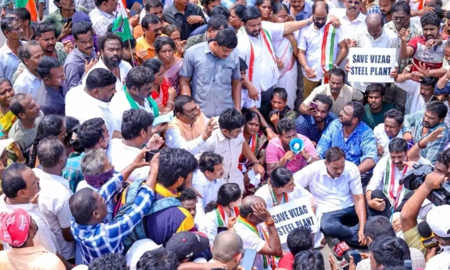 MPs plea to reinstate contract workers of RINL MPs plea to reinstate contract workers of RINL