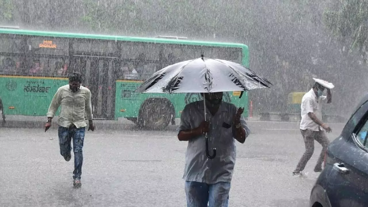 Telangana on Rain Alert: Moderate Showers to Hit these Districts Telangana on Rain Alert: Moderate Showers to Hit these Districts