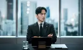Netflix’s ‘Beyond the Bar’ Featuring Squid Game Star Lee Jin-wook Becomes Global Sensation Netflix’s ‘Beyond the Bar’ Featuring Squid Game Star Lee Jin-wook Becomes Global Sensation