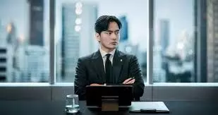 Netflix’s ‘Beyond the Bar’ Featuring Squid Game Star Lee Jin-wook Becomes Global Sensation