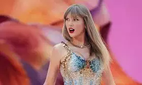 Taylor Swift’s “The Life of a Showgirl” Reveal Sparks NHL-Wide Swiftie Frenzy