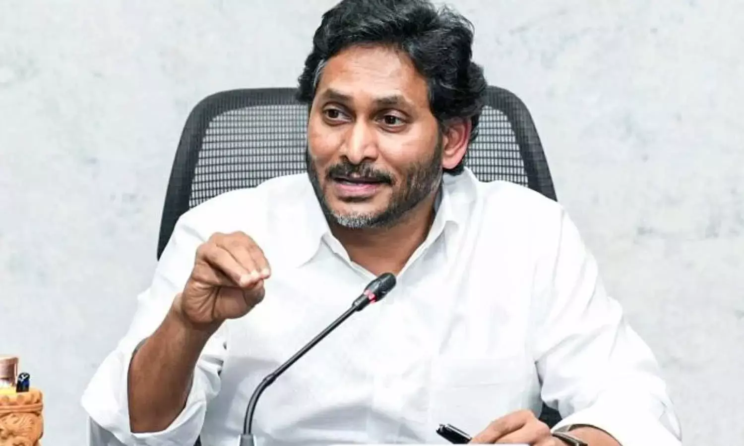 Jagan demands repolling for Pulivendula, Vontamitta ZPTC