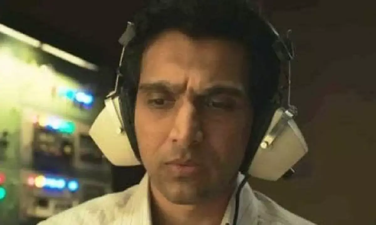 ‘Saare Jahan Se Accha’ Review: Pratik Gandhi’s Spy Thriller Suffers in Translation