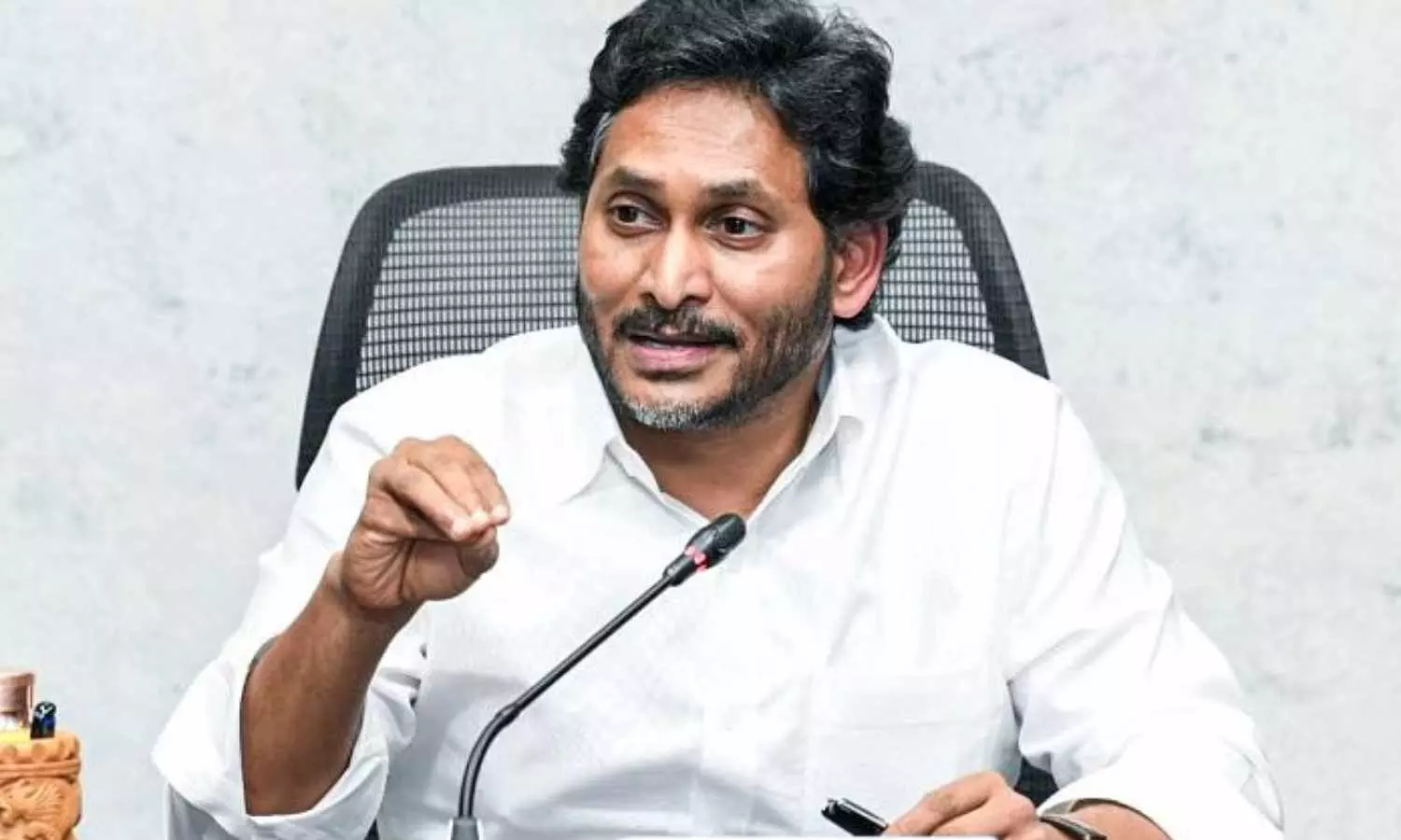 Jagan demands repolling for Pulivendula, Vontamitta ZPTC Jagan demands repolling for Pulivendula, Vontamitta ZPTC