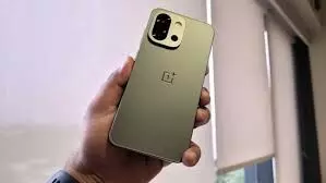 OnePlus 15  Launch Timeline, Price, Design, Camera & Key Specs — All the Latest Leaks