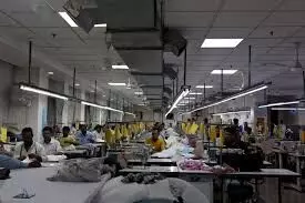 US Tariffs Threaten 3 Lakh Jobs in Textiles and Gems; Experts Divided on Impact
