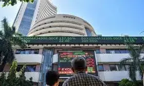 Nifty Ends Just Below 25,000; Sensex Rises 370 Points as Tata Motors, Adani Ports Shine