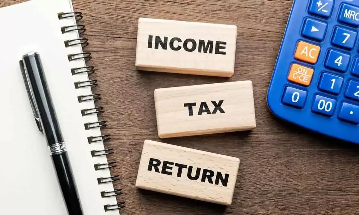 ITR Filing 2025: Key Tax Tips for Investors in Shares and Mutual Funds