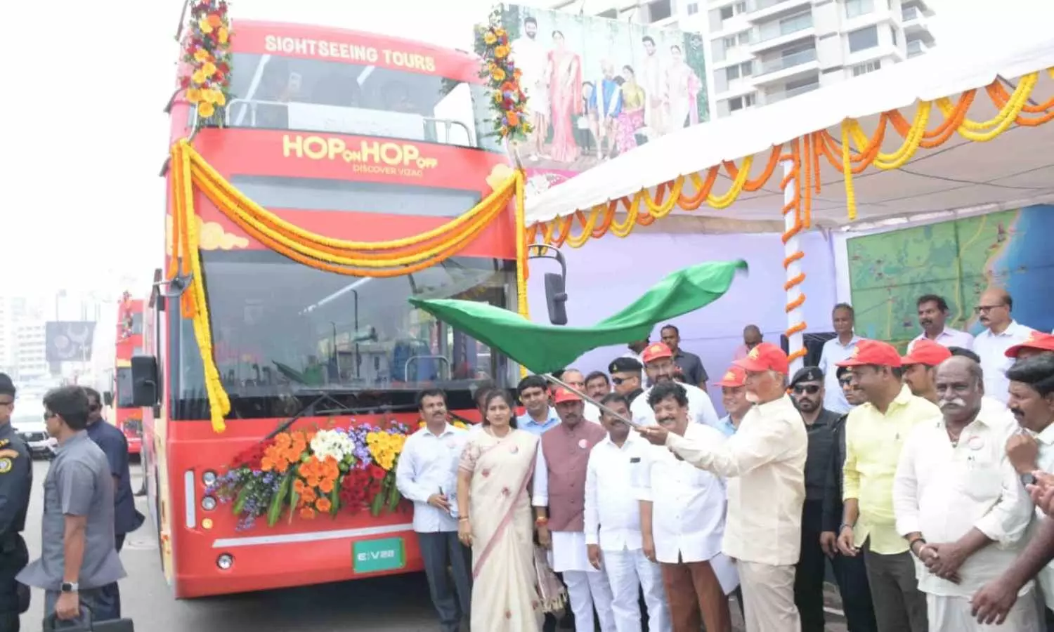 HOHO buses launched in Vizag, VPA gives Rs.4 crore HOHO buses launched in Vizag, VPA gives Rs.4 crore
