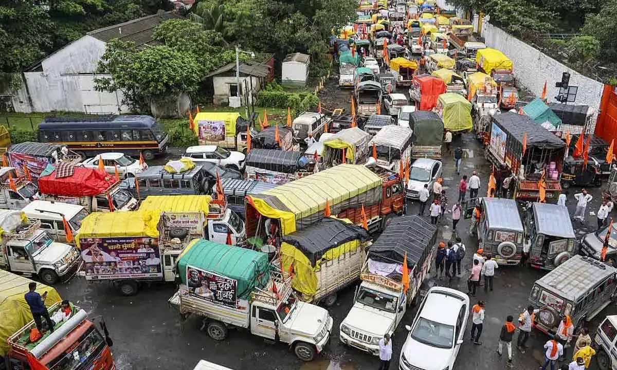 Mumbai Traffic Advisory Issued as Maratha Quota Stir Cripples South Mumbai