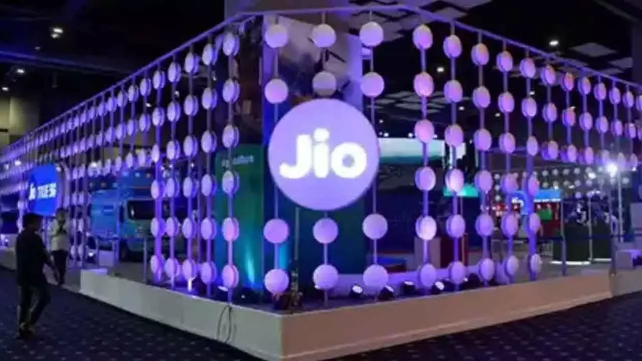 Reliance Shares in Focus as Jio IPO Plans Raise Holding Company Discount Fears Reliance Shares in Focus as Jio IPO Plans Raise Holding Company Discount Fears