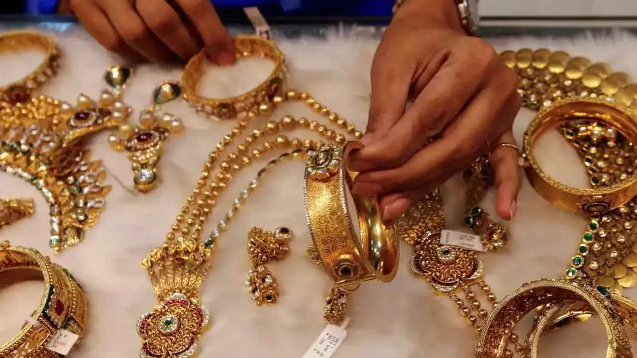Rising domestic demand cushioning jewellery mkt amid global odds Rising domestic demand cushioning jewellery mkt amid global odds