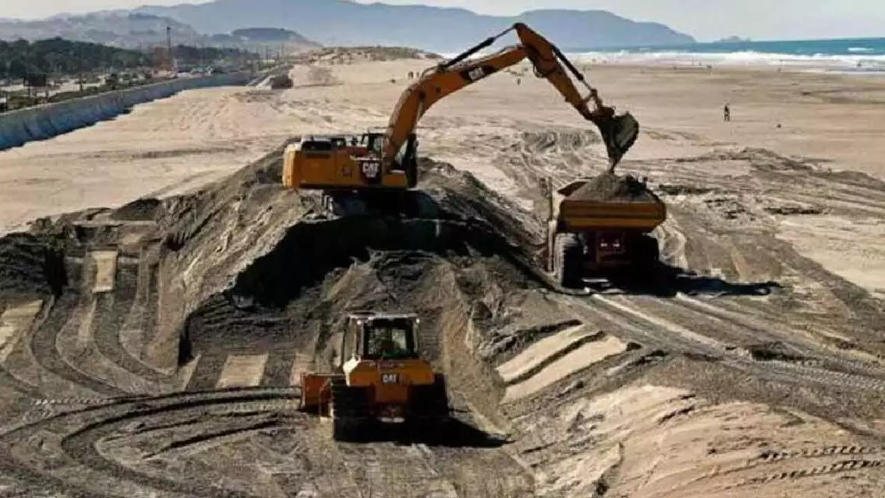 Bid to allow pvt investors to beach sands mining in AP decried Bid to allow pvt investors to beach sands mining in AP decried