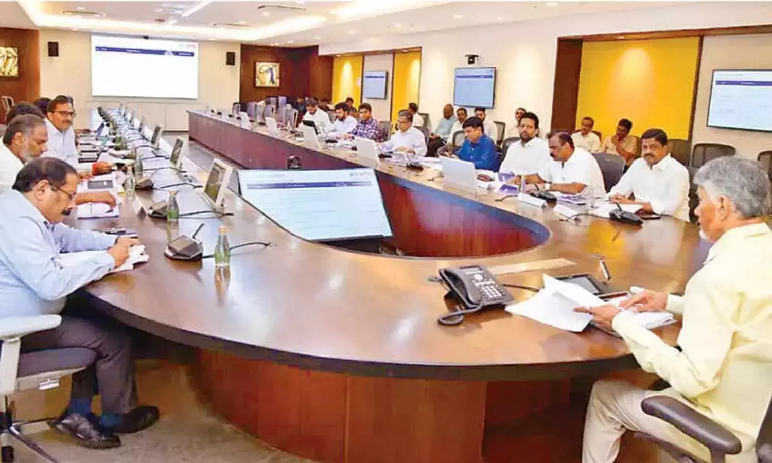 AP Cabinet gives it nod for investment projects worth Rs.53,922 crore, clears Rs.25 health lakh insurance to all