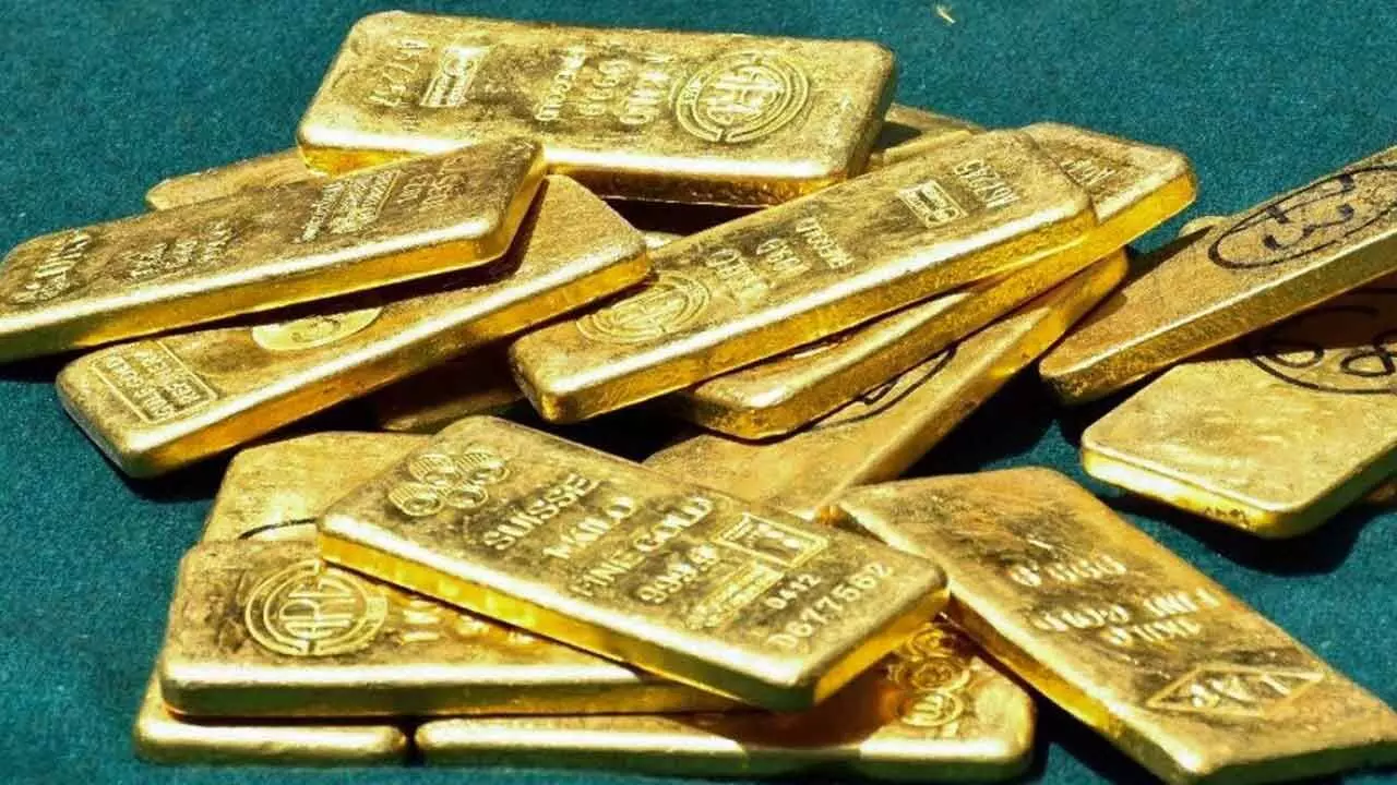 Gold prices storm past Rs1.07L/10g Gold prices storm past Rs1.07L/10g