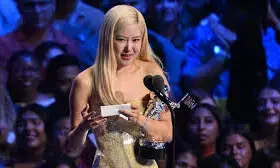 VMAs 2025 Winners: Lady Gaga Crowned Artist of the Year, Rosé & Bruno Mars Win Big With Apt