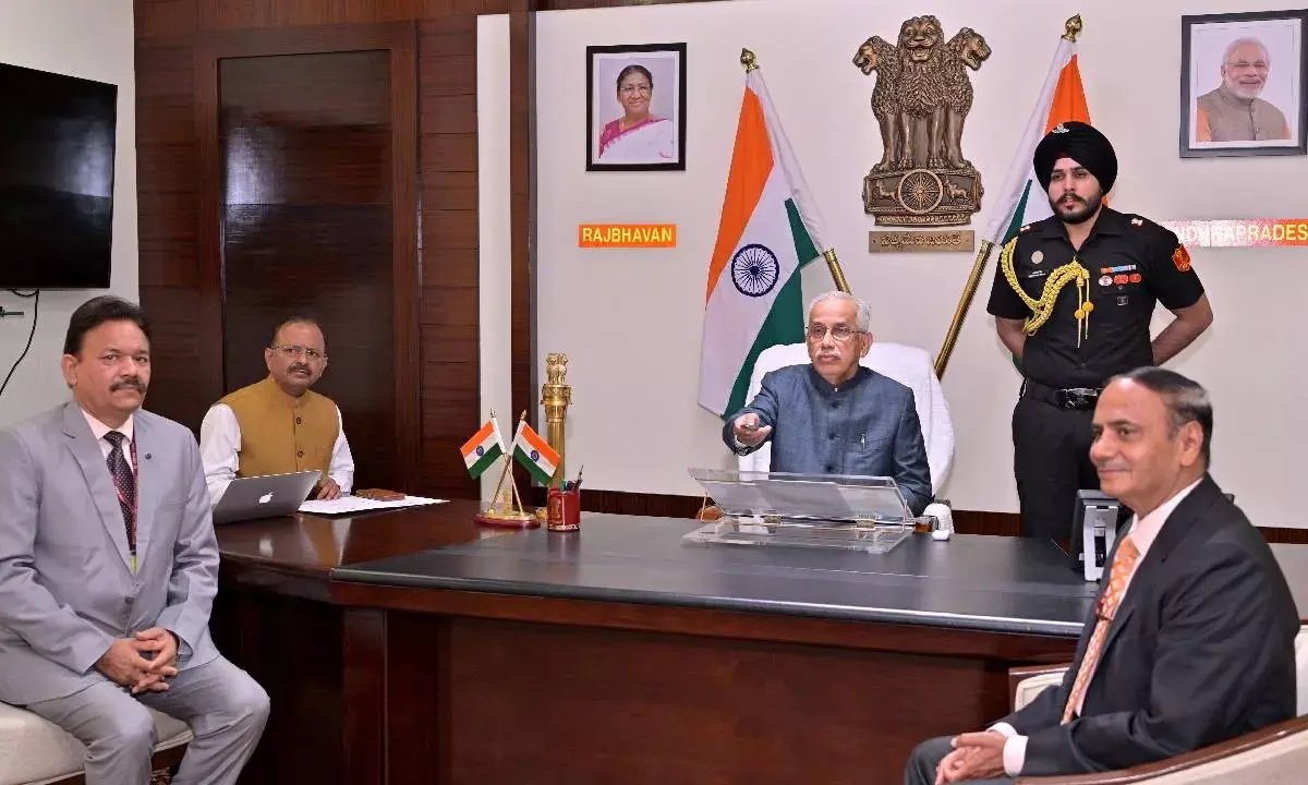 Guv unveils live-streaming of SIC hearings