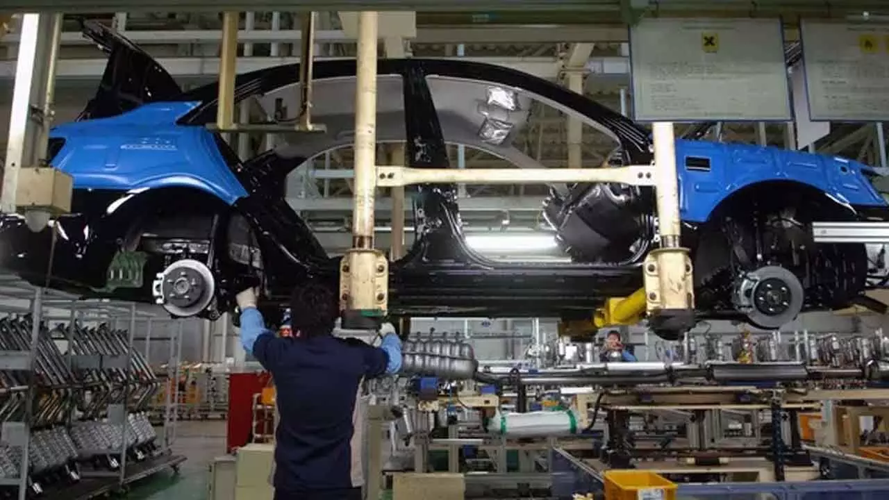 Auto stocks continue to draw investors’ attention