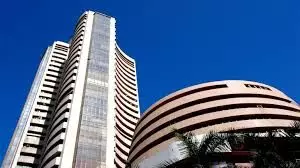 Share Market Today: Sensex Rises, Nifty Tops 24,850 as Infosys Jumps on Buyback Buzz