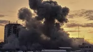Explosions in Qatars Doha as Israel Targets Hamas Leaders