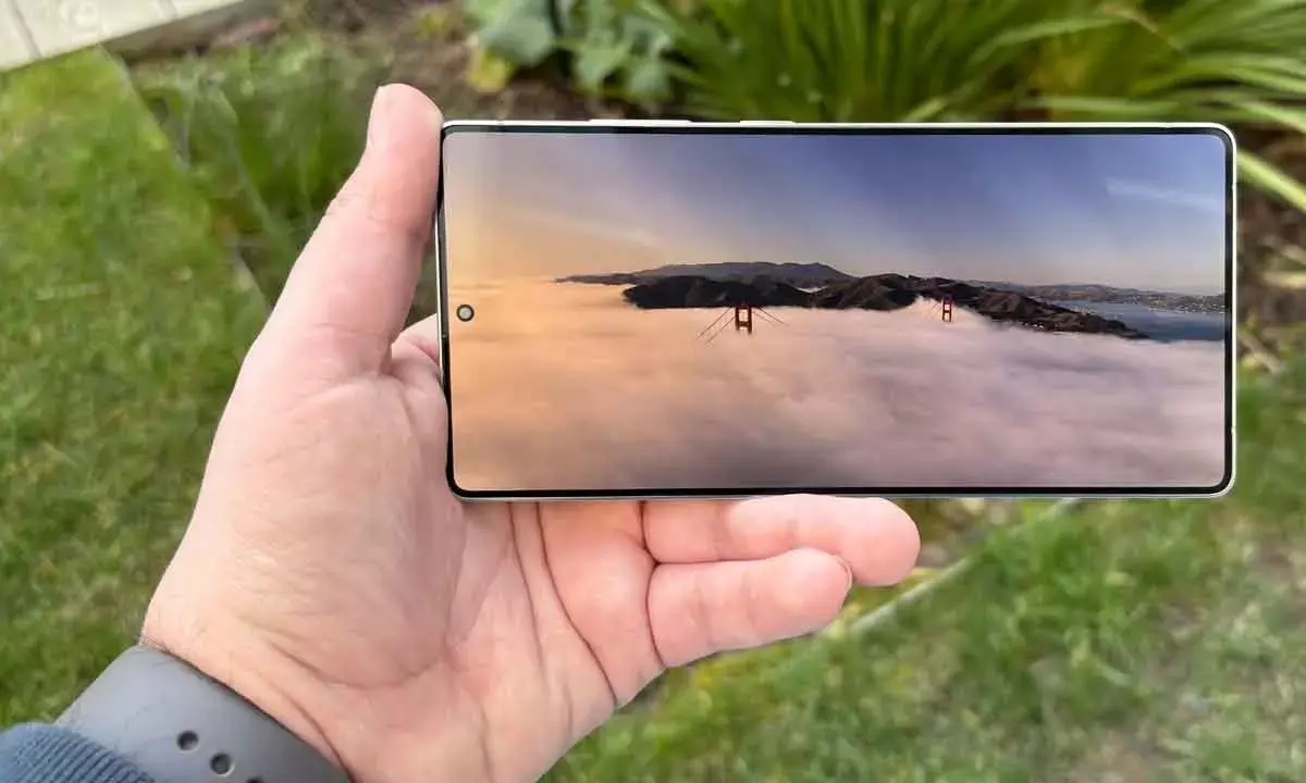 Global spending on GenAI smartphones set to soar to $298.2 bn this year