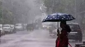 Scattered Rains and Thunderstorms Lash Hyderabad, Telangana | Weather Alert Scattered Rains and Thunderstorms Lash Hyderabad, Telangana | Weather Alert