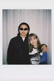 Gemini AI Trend: How to Create Polaroid-Style Celebrity Pics with Simple Prompts