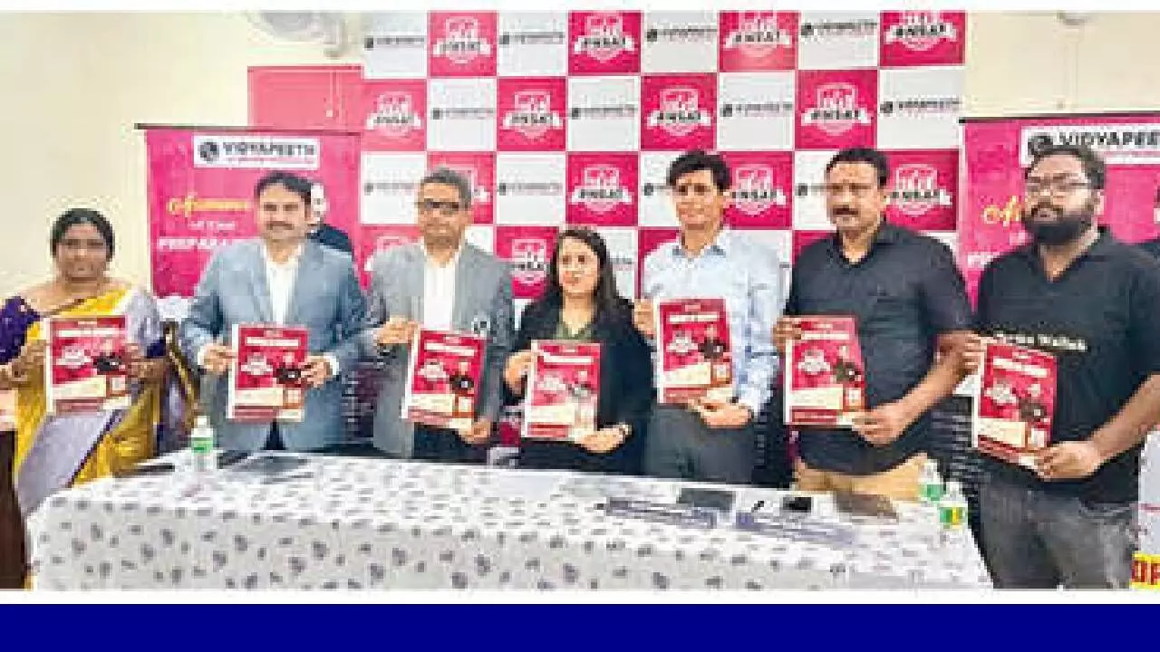 Physics Wallahs opens info centre in Vizag Physics Wallahs opens info centre in Vizag