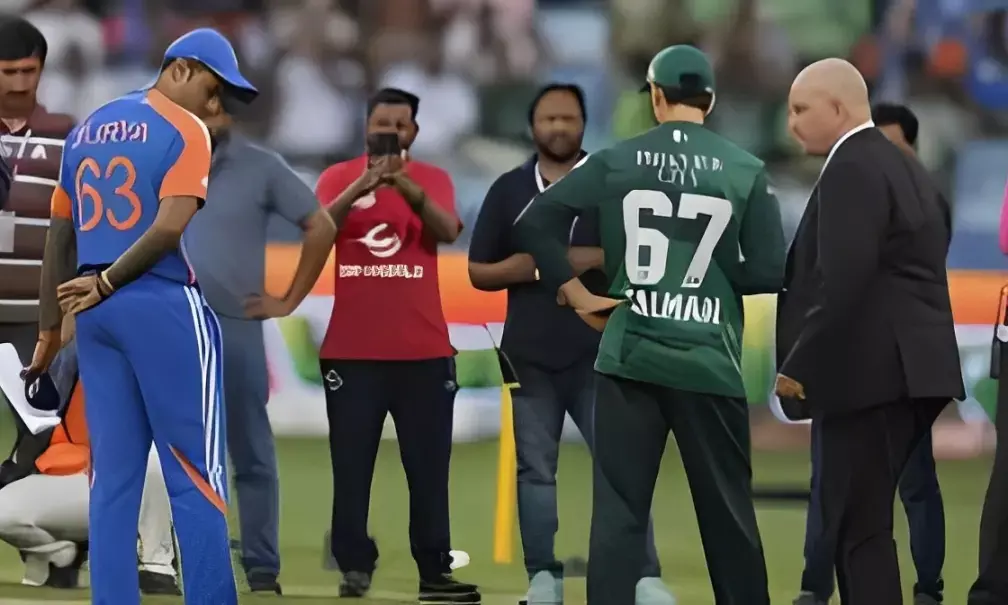 India vs Pakistan LIVE, Asia Cup 2025 Final: Historic Clash as India Chase Hat-Trick, Pakistan Seek Redemption India vs Pakistan LIVE, Asia Cup 2025 Final: Historic Clash as India Chase Hat-Trick, Pakistan Seek Redemption