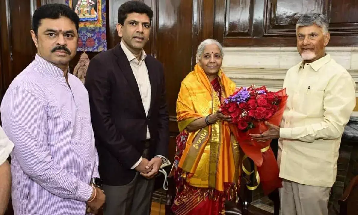 Naidu meets FinMin, seeks funds under Purvodaya scheme for AP