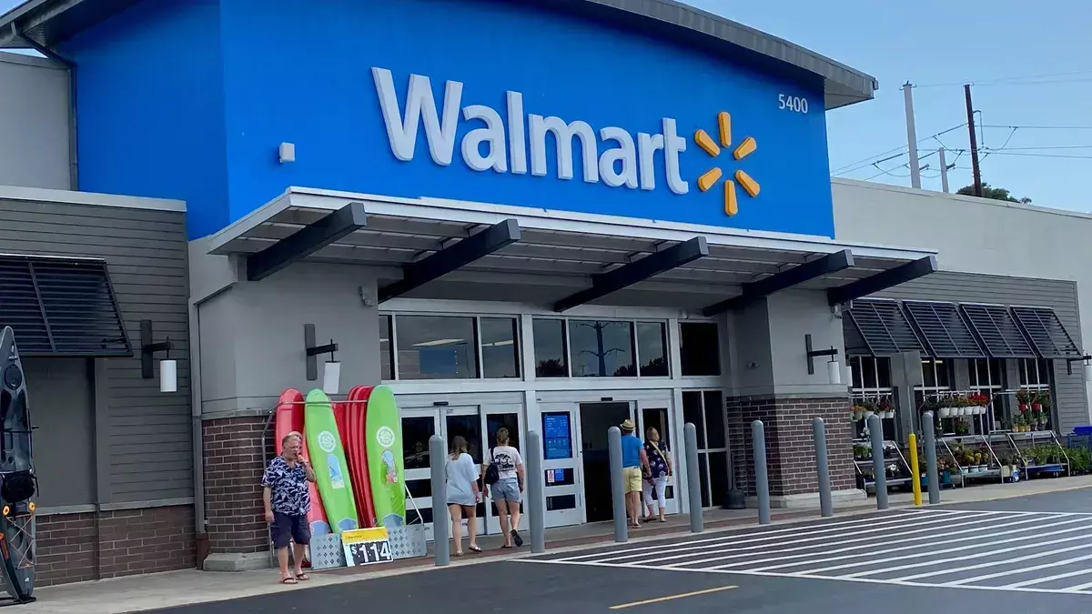 Walmart Boosts Automation with Sensors to Track 90 Million Pallets Across US Stores