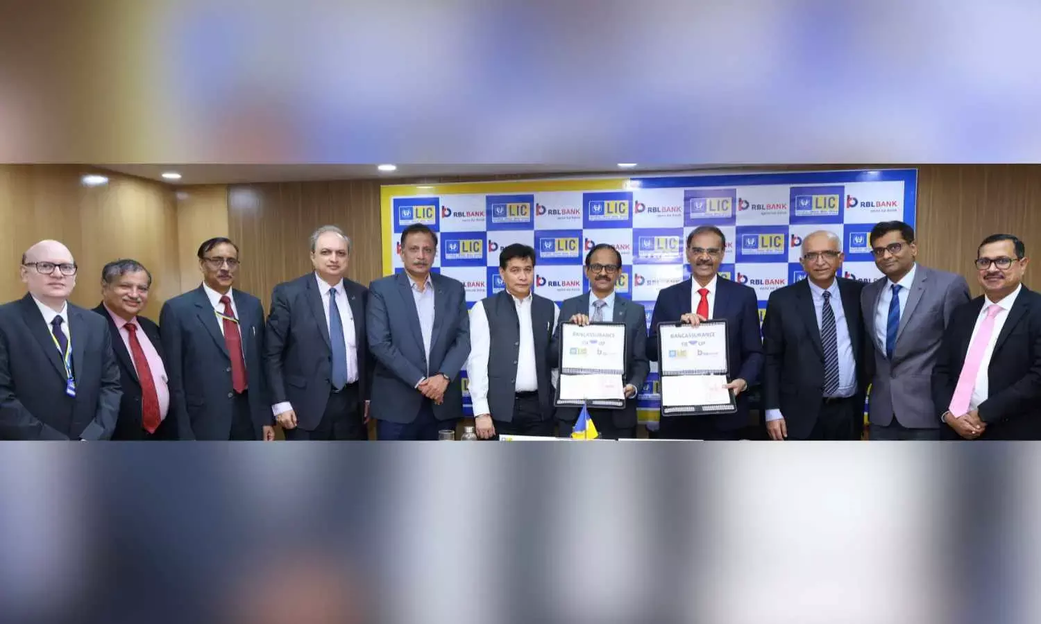 LIC ties up RBL Bank for bancassurance