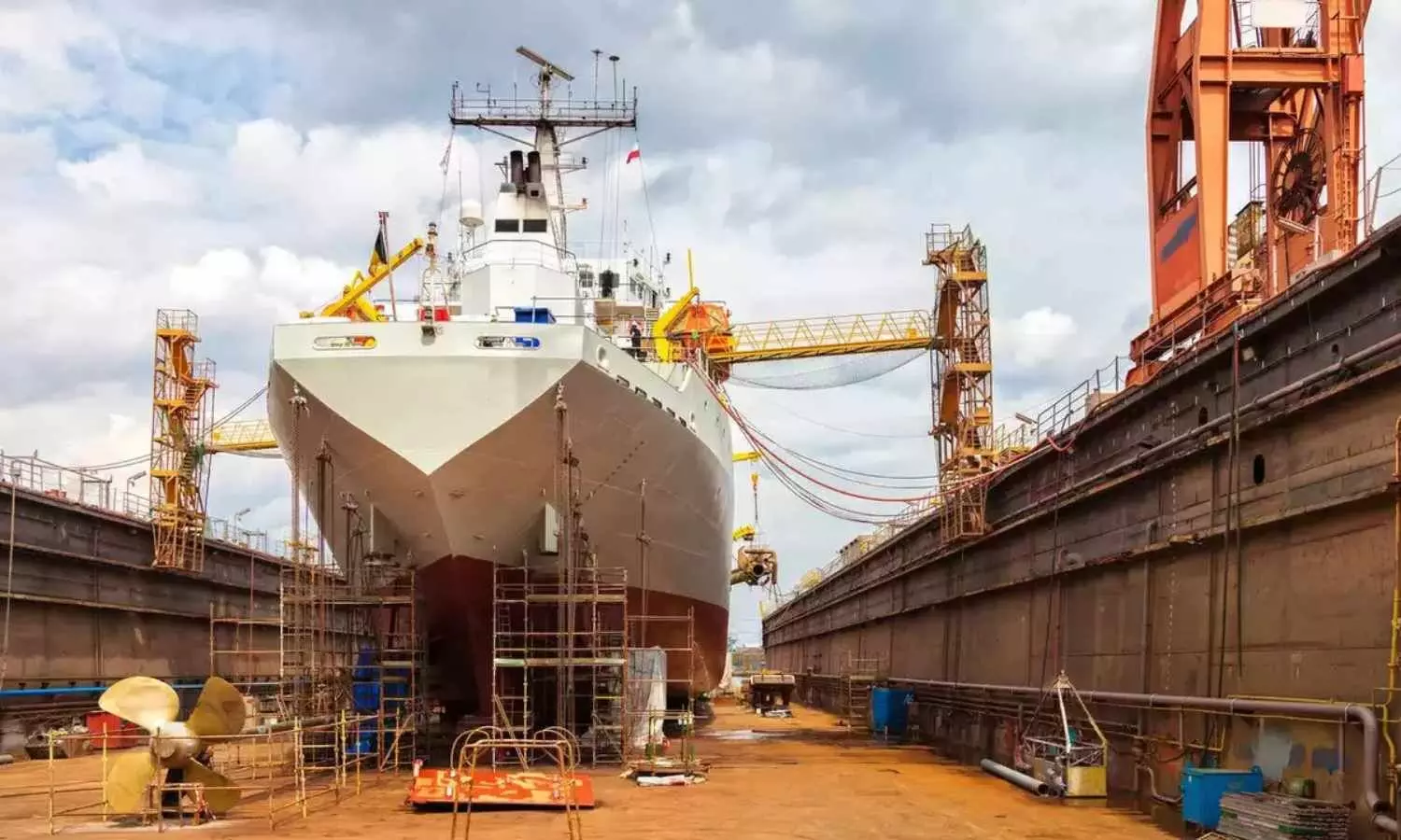 Centre ready to support developing shipping cluster at Dugarajapatnam: Sonowal