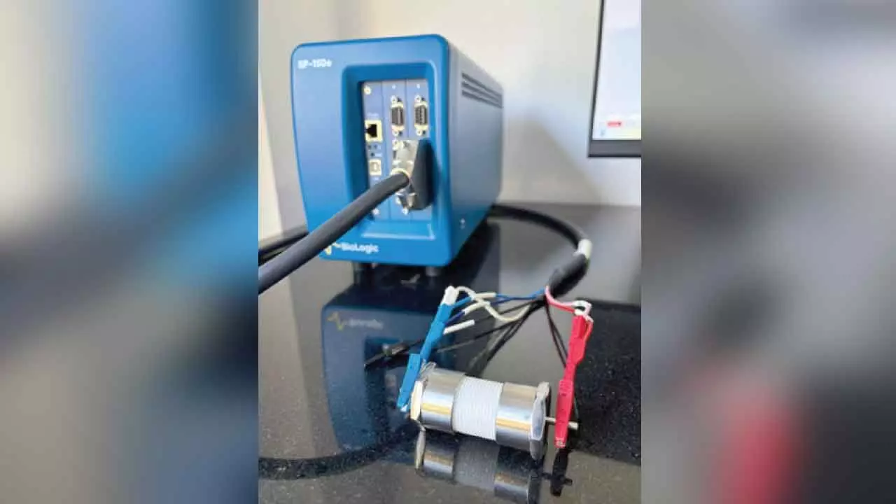 Flexible supercapacitor to power wearables, EVs, cut dependence on imported batteries